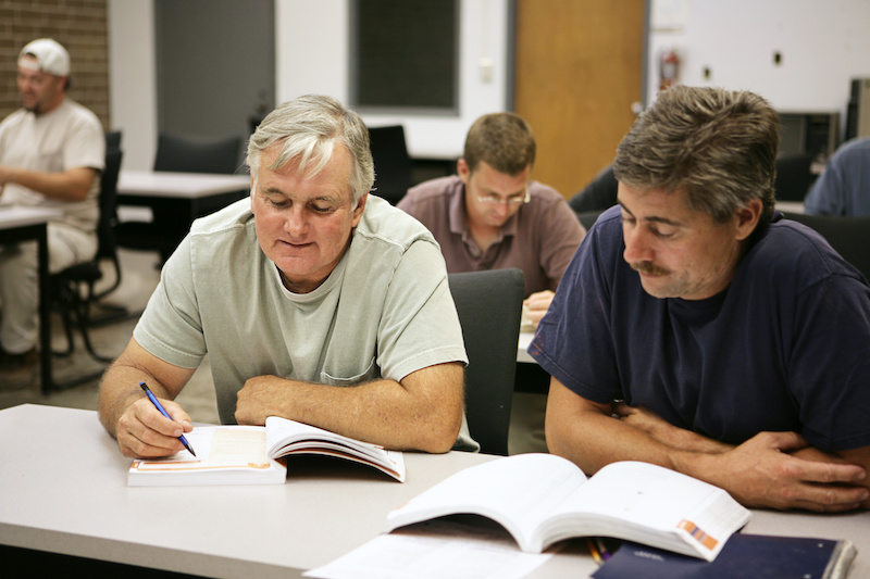 Students learning the Texas All Lines Adjuster Course